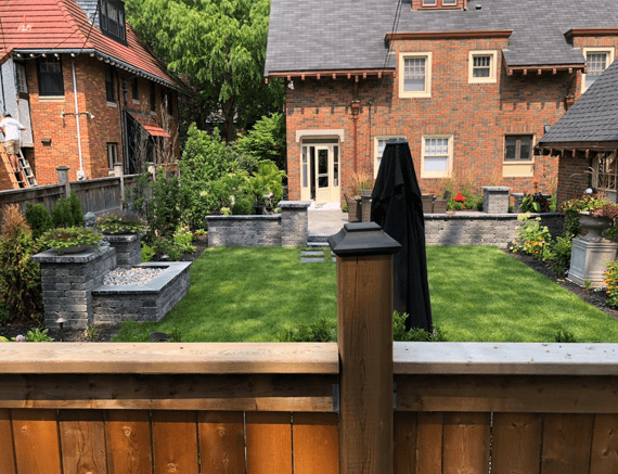 Fence Contractor in Windsor Ontario